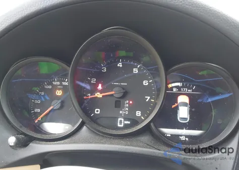 2018 Porsche Macan z USA, uszkodzony, nr VIN WP1AA2A54JLB22995